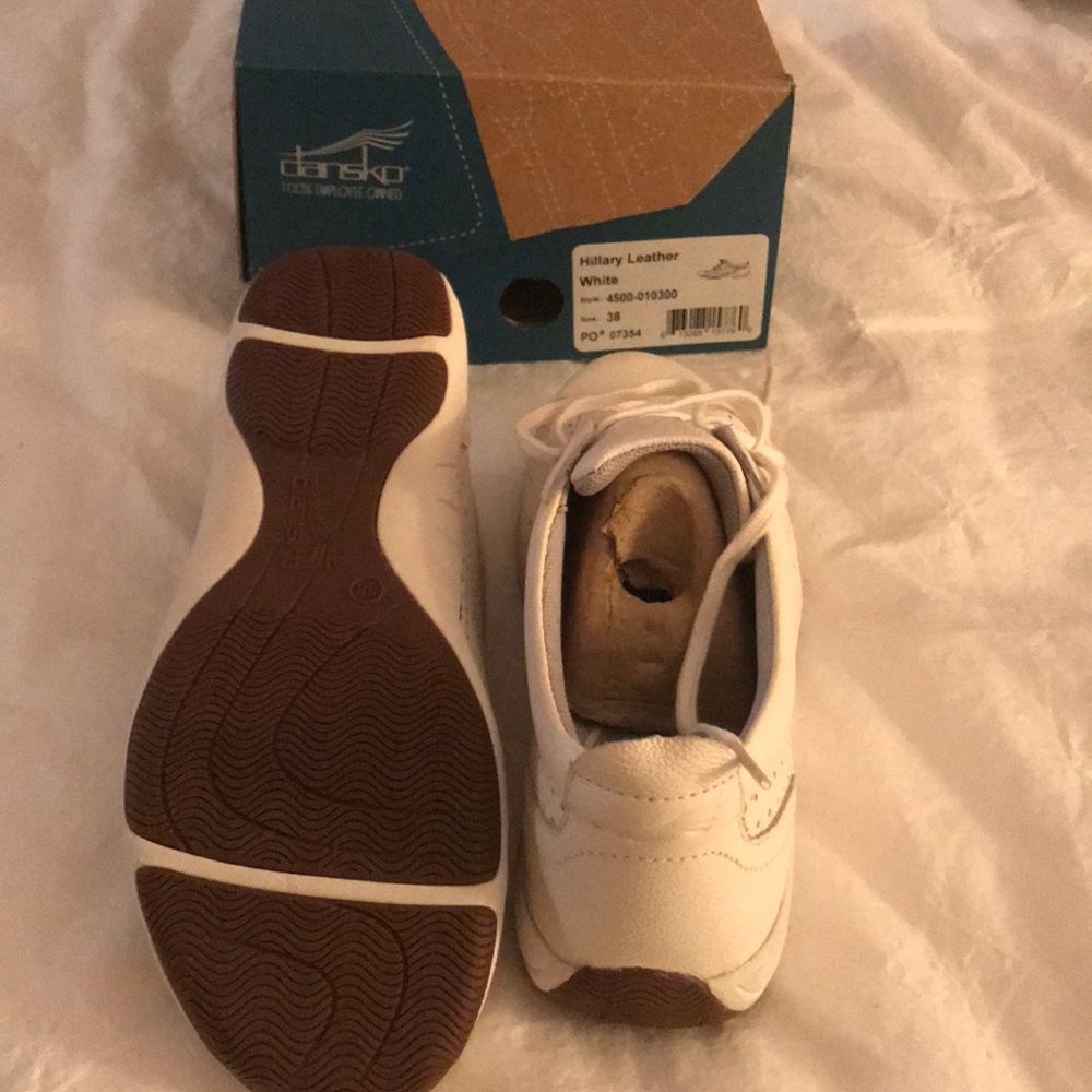 Shoes - Picture 4 of 6